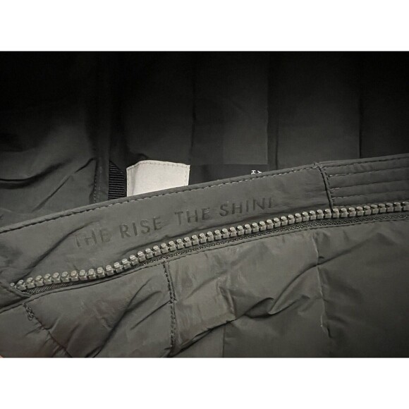 Vuori Men’s Steadfast Jacket Full Zip Puffer Hooded Outerwear Balsam Sz XL New - Picture 5 of 8